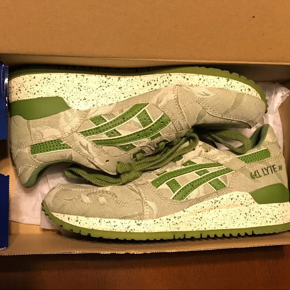 ASICS Tiger Gel Lyte III - women's 6, men's 4.5